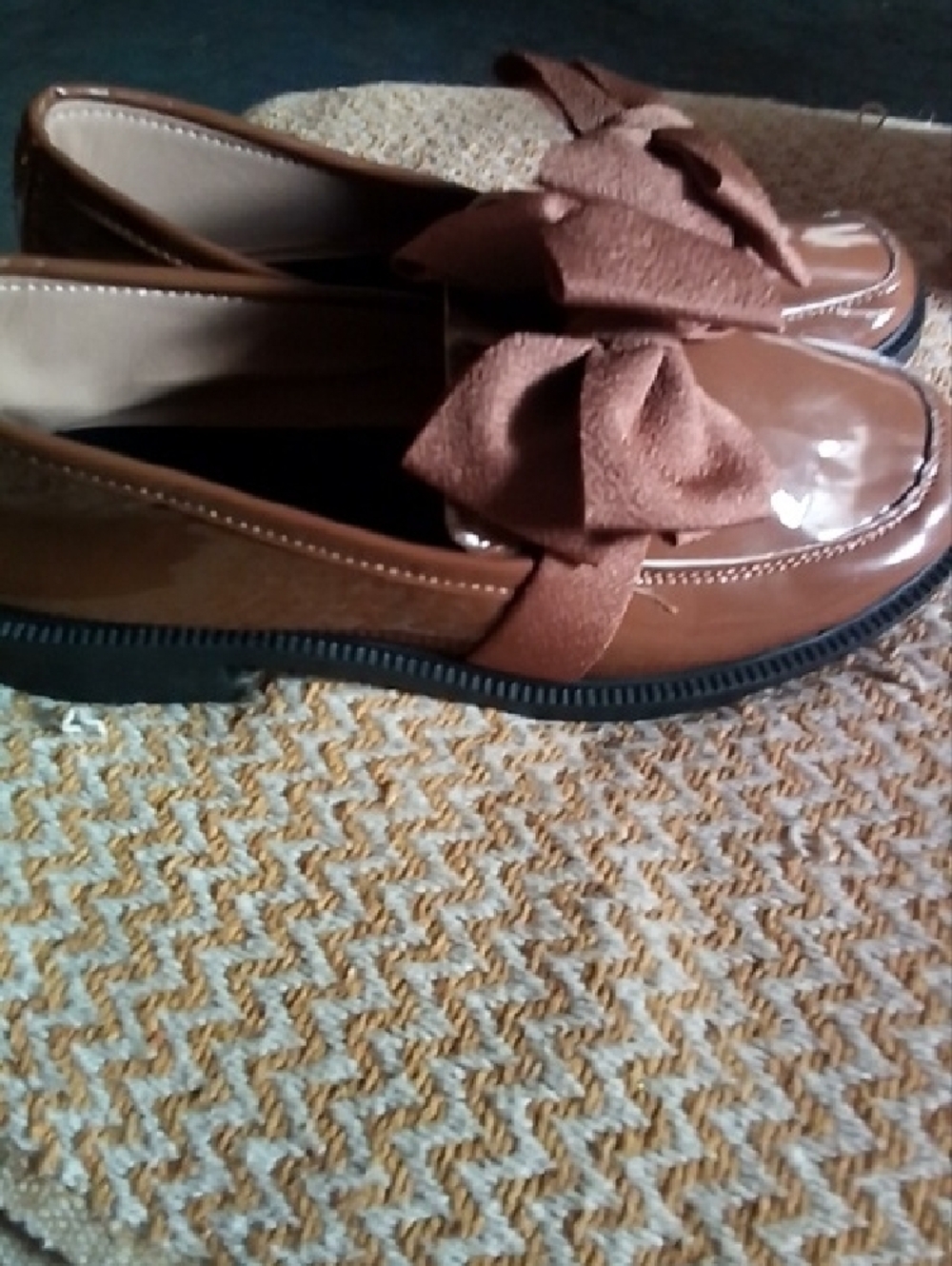 Women's Patent Bow Loafers in Brown - Picture 3 of 3